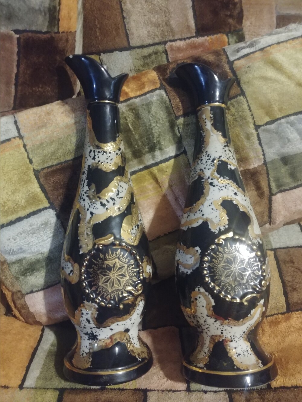 Vintage Jim Beam Black and Gold Empty Bottles To Make Lamps